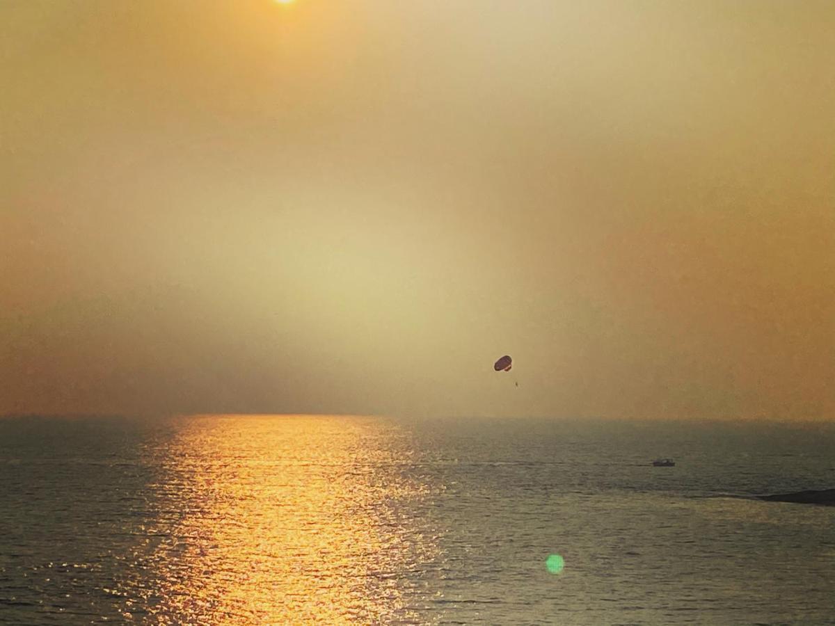 Karma Beach Resort Kovalam Esterno foto