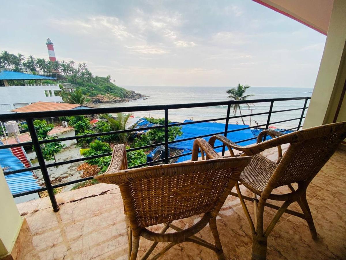 Karma Beach Resort Kovalam Esterno foto