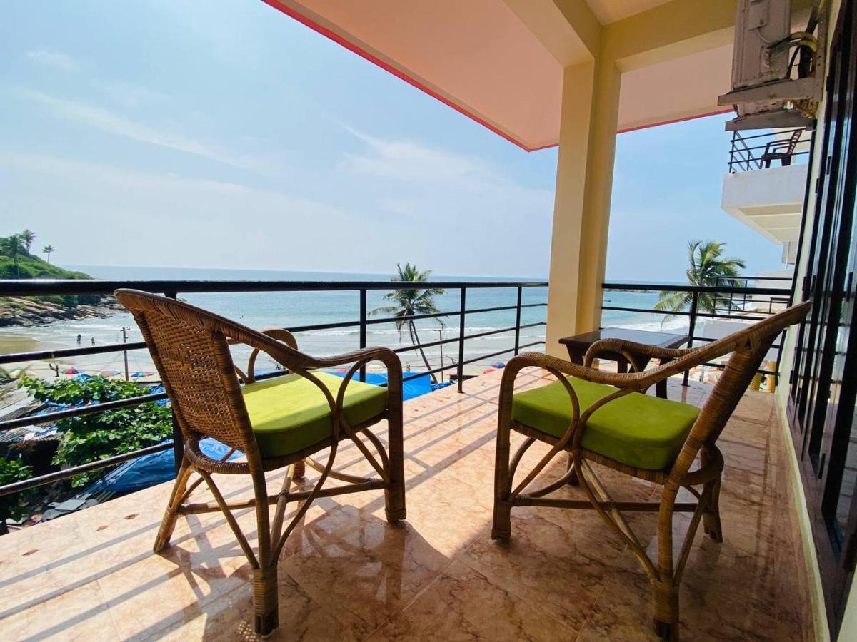 Karma Beach Resort Kovalam Esterno foto