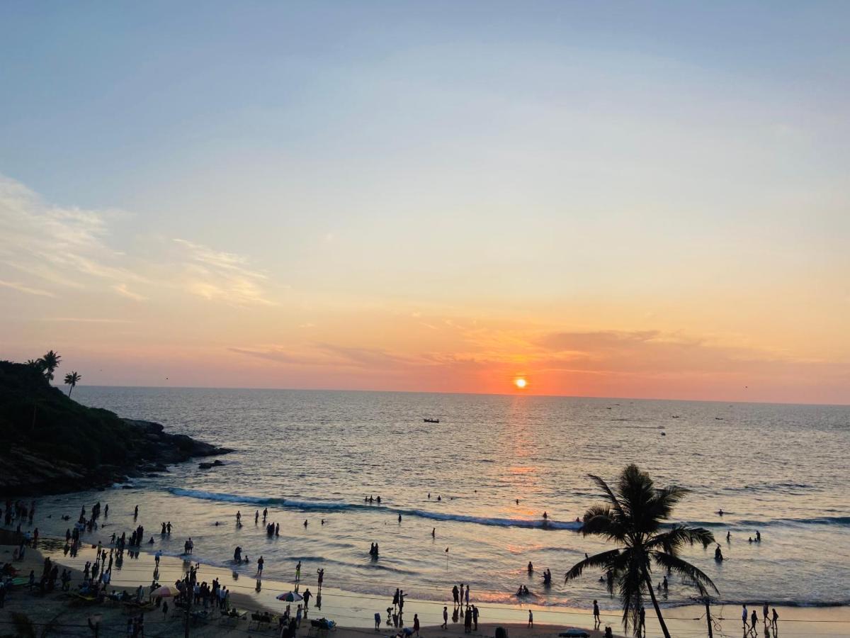 Karma Beach Resort Kovalam Esterno foto
