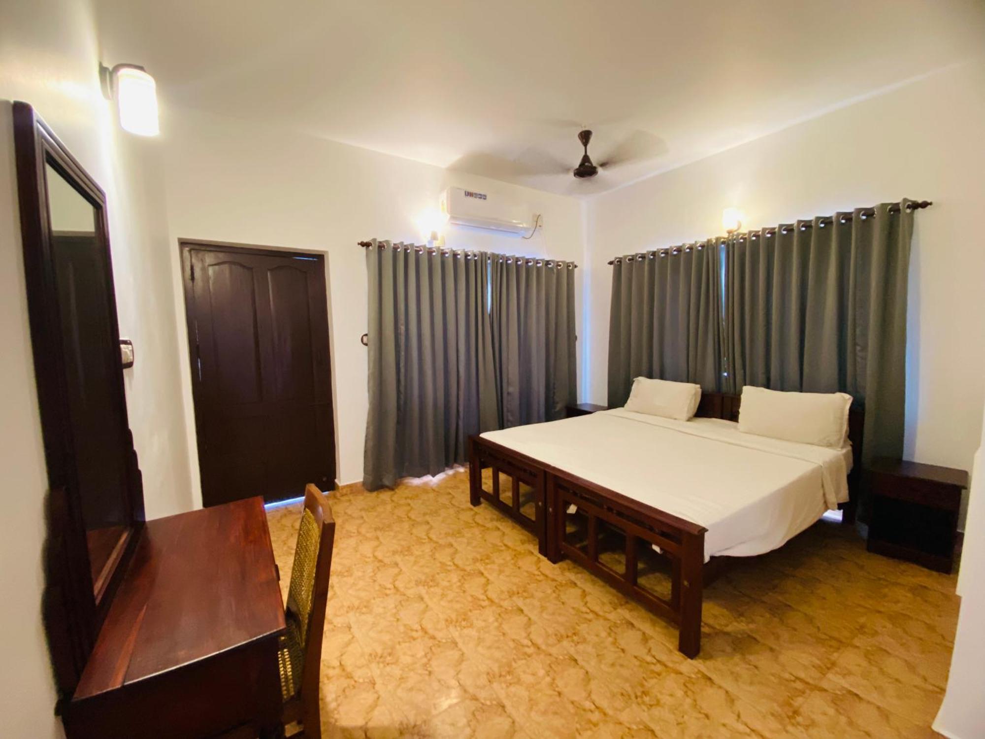 Karma Beach Resort Kovalam Esterno foto