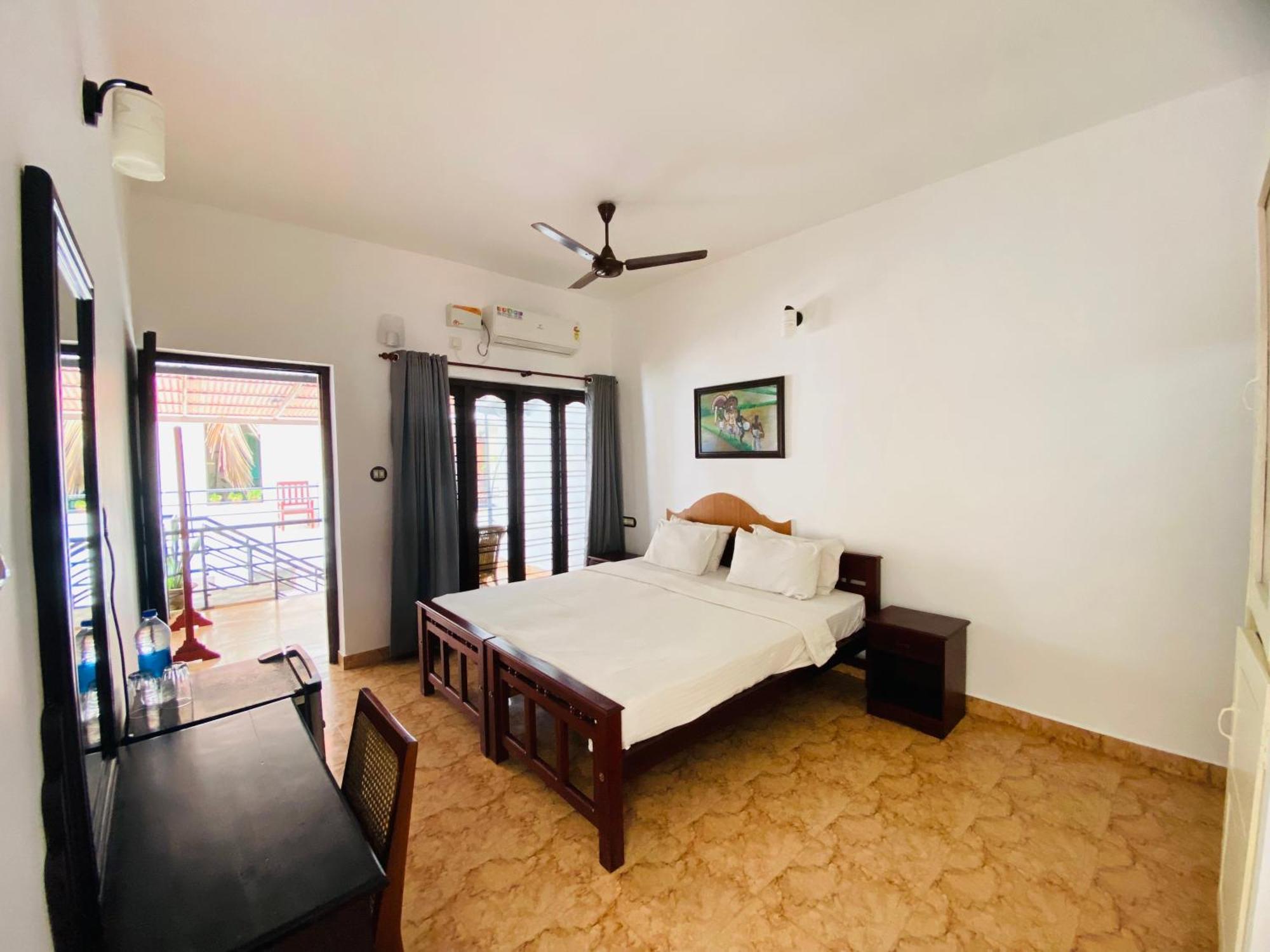 Karma Beach Resort Kovalam Esterno foto