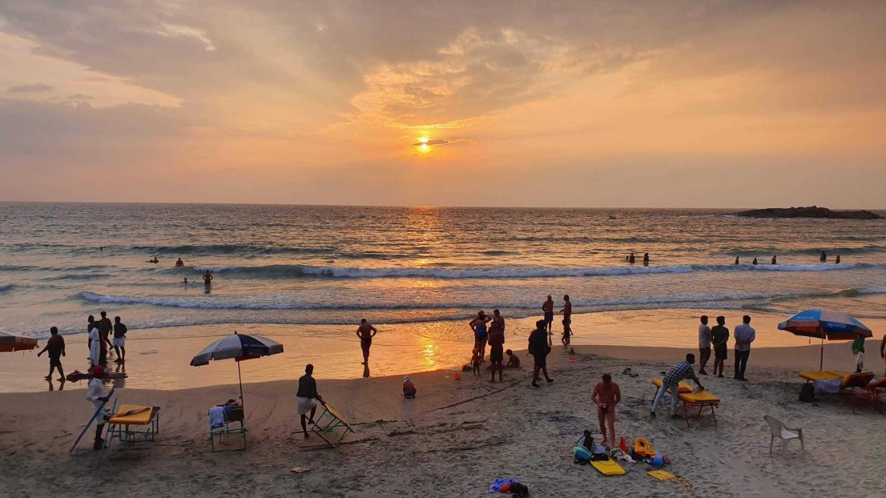 Karma Beach Resort Kovalam Esterno foto